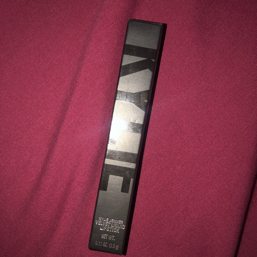 KYLIE liquid velvet lipstick